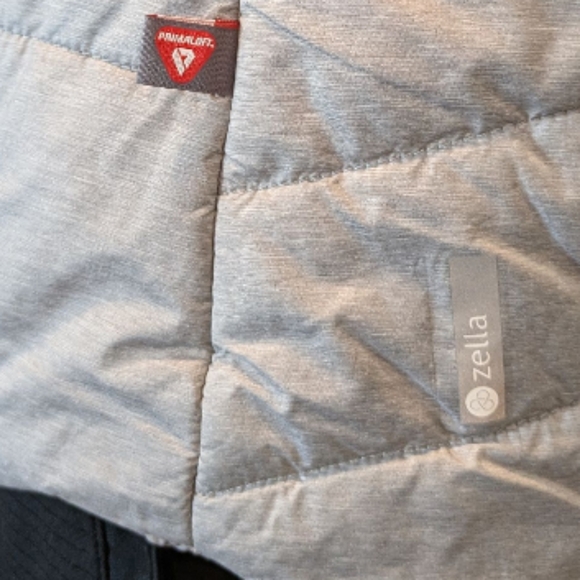 Zella Gray Asymmetrical Zip Funnel Neck PrimaLoft Puffer Vest Women's Medium - Picture 14 of 17